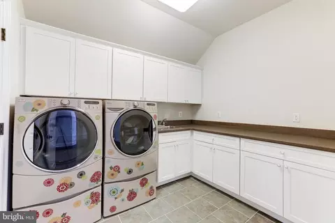 7906 Old Falls Rd, Mclean, VA 22102 photo 56
