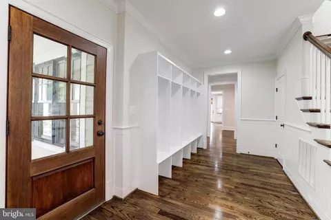 7906 Old Falls Rd, Mclean, VA 22102 photo 19