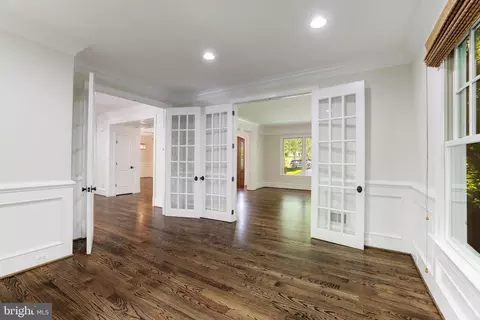 7906 Old Falls Rd, Mclean, VA 22102 photo 15