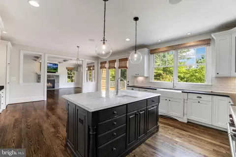 7906 Old Falls Rd, Mclean, VA 22102 photo 32
