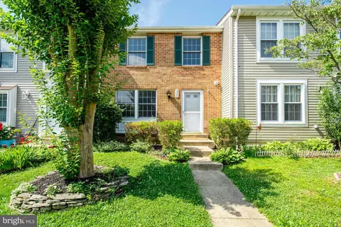 5590 Hecate Ct, Fairfax, VA 22032