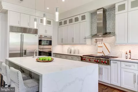 7106 Enterprise Ave, Mclean, VA 22101 photo 17