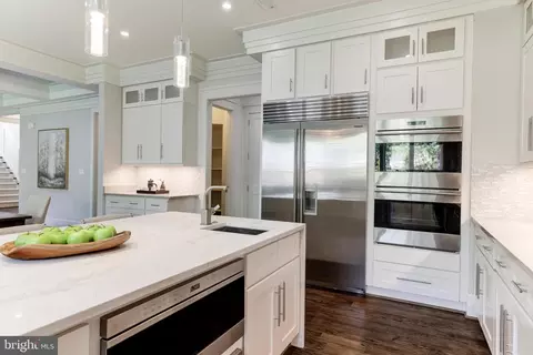 7106 Enterprise Ave, Mclean, VA 22101 photo 21