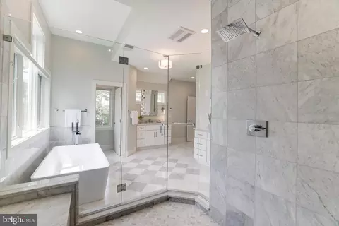 7106 Enterprise Ave, Mclean, VA 22101 photo 39