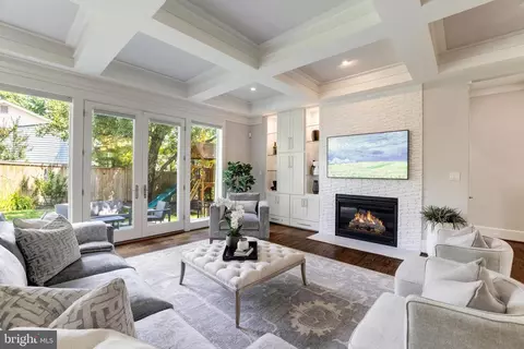 7106 Enterprise Ave, Mclean, VA 22101 photo 13