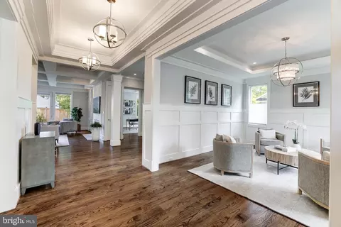 7106 Enterprise Ave, Mclean, VA 22101 photo 3