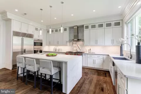 7106 Enterprise Ave, Mclean, VA 22101 photo 16