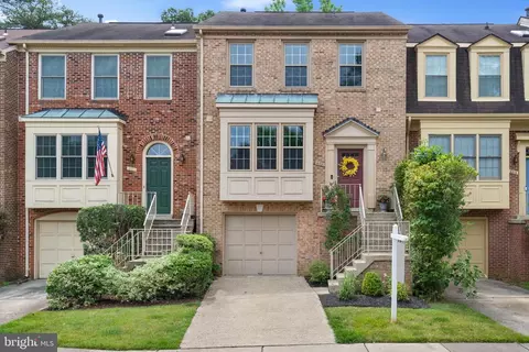 6320 Millwood Cir, Springfield, VA 22152 photo 2