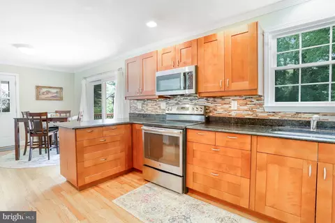6968 Conservation Dr, Springfield, VA 22153 photo 18