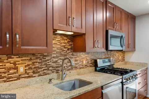 7829 Wintercress Ln, Springfield, VA 22152 photo 16