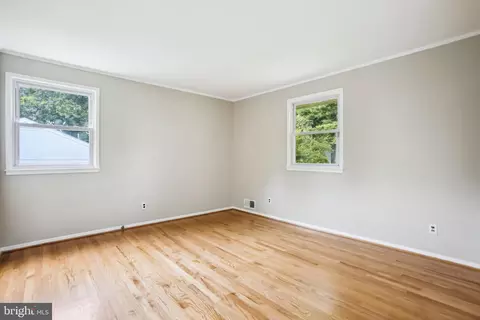 7910 Gosport Ln, Springfield, VA 22151 photo 14