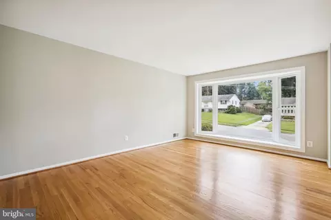 7910 Gosport Ln, Springfield, VA 22151 photo 5
