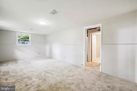 7910 Gosport Ln, Springfield, VA 22151 photo 31