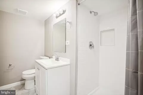 7910 Gosport Ln, Springfield, VA 22151 photo 32