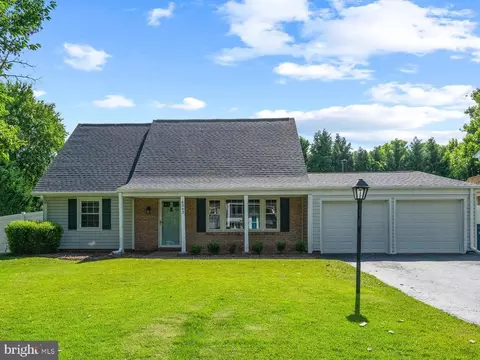 4343 Mount Carriage Ln, Fairfax, VA 22033