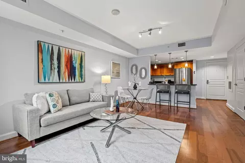 2451 Midtown Ave #302, Alexandria, VA 22303