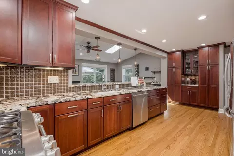 6963 Conservation Dr, Springfield, VA 22153 photo 18