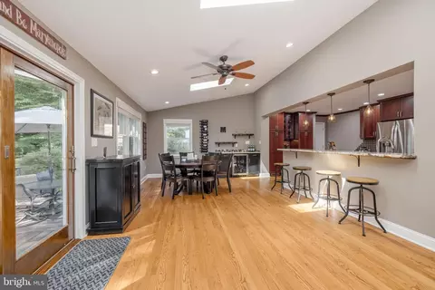 6963 Conservation Dr, Springfield, VA 22153 photo 10