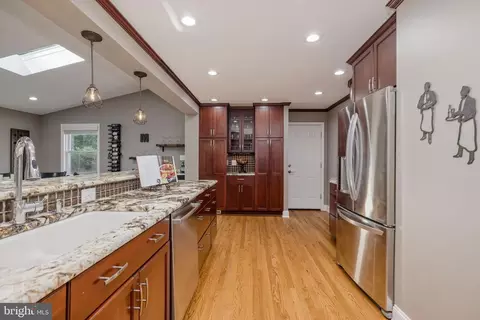 6963 Conservation Dr, Springfield, VA 22153 photo 17