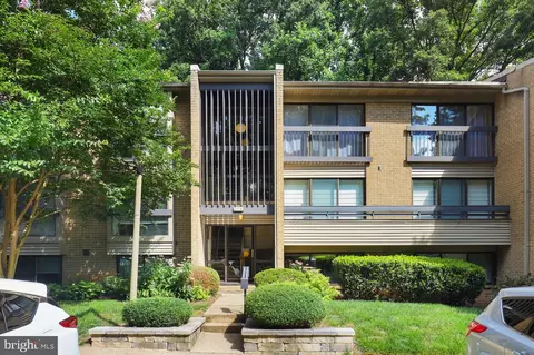2114 Green Watch Way #10/301E, Reston, VA 20191