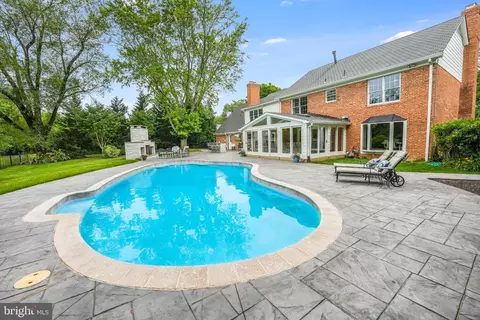8409 Weller Ave, Mclean, VA 22102 photo 12