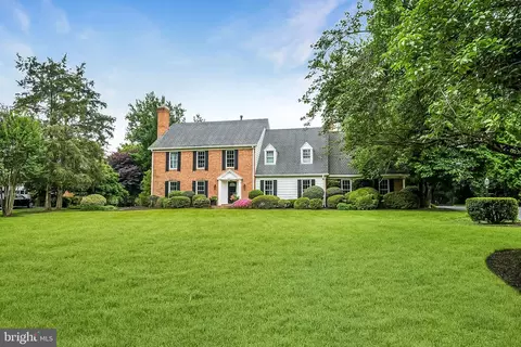 8409 Weller Ave, Mclean, VA 22102 photo 3