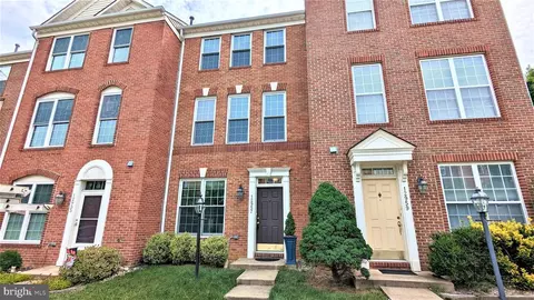 12957 Park Crescent Cir, Herndon, VA 20171