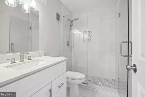 8302 Wickham Rd, Springfield, VA 22152 photo 18