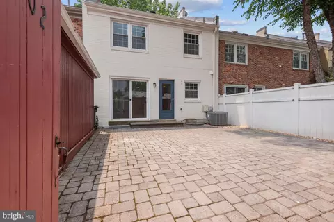 8302 Wickham Rd, Springfield, VA 22152 photo 27