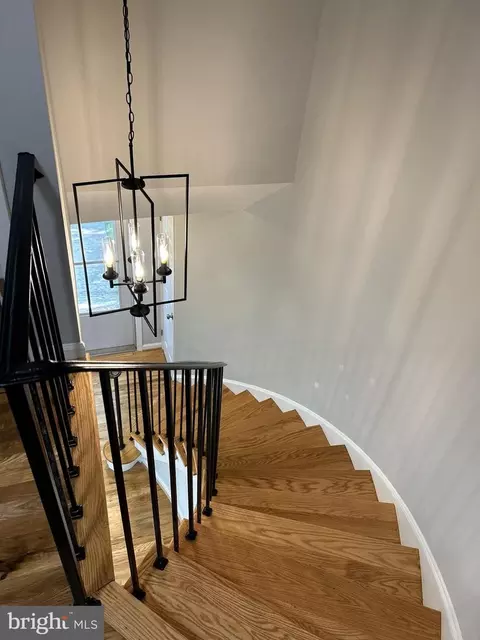 8302 Wickham Rd, Springfield, VA 22152 photo 7