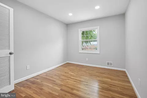 8302 Wickham Rd, Springfield, VA 22152 photo 15