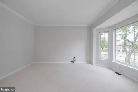 6090 Deer Ridge Trl, Springfield, VA 22150 photo 6