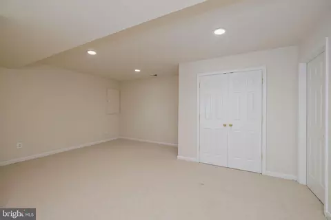 6090 Deer Ridge Trl, Springfield, VA 22150 photo 41