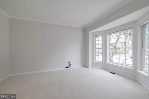 6090 Deer Ridge Trl, Springfield, VA 22150 photo 7