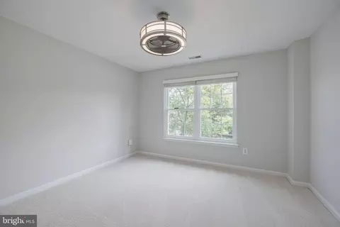 6090 Deer Ridge Trl, Springfield, VA 22150 photo 33