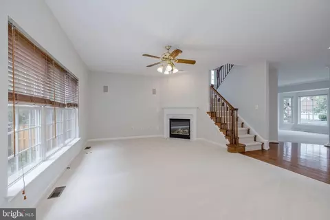 6090 Deer Ridge Trl, Springfield, VA 22150 photo 23