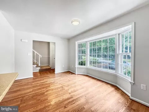 8991 Omega Ct, Springfield, VA 22152 photo 10