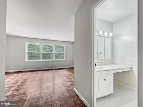 8991 Omega Ct, Springfield, VA 22152 photo 19