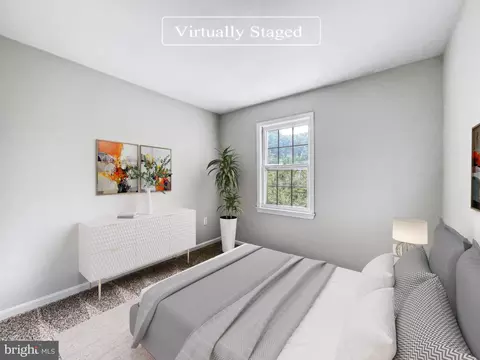 8991 Omega Ct, Springfield, VA 22152 photo 4