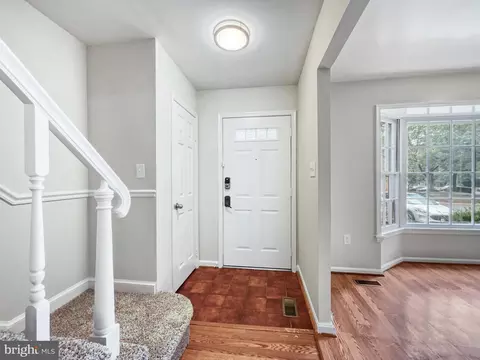 8991 Omega Ct, Springfield, VA 22152 photo 7