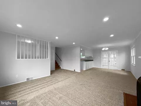 7413 Charlotte St, Springfield, VA 22150 photo 11