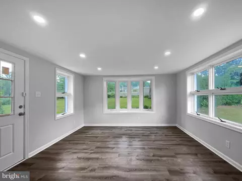 7413 Charlotte St, Springfield, VA 22150 photo 16