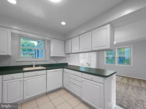 7413 Charlotte St, Springfield, VA 22150 photo 14