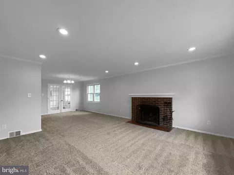 7413 Charlotte St, Springfield, VA 22150 photo 10