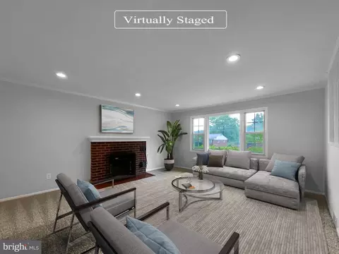 7413 Charlotte St, Springfield, VA 22150 photo 2