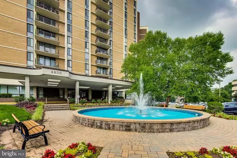 6800 Fleetwood Rd #801, Mclean, VA 22101