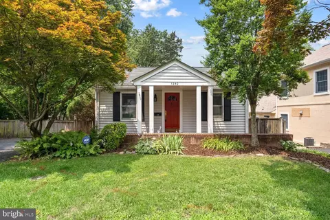 1240 Kensington Rd, Mclean, VA 22101