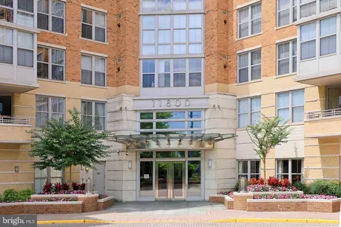 11800 Sunset Hills Rd #222, Reston, VA 20190