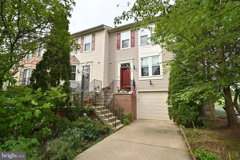 6513 Nevitt Way, Alexandria, VA 22315