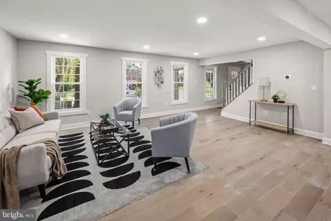 7782 Tangier Dr, Springfield, VA 22153 photo 5